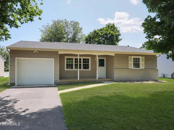 307 Westbrook Drive, Toms River, NJ 08757