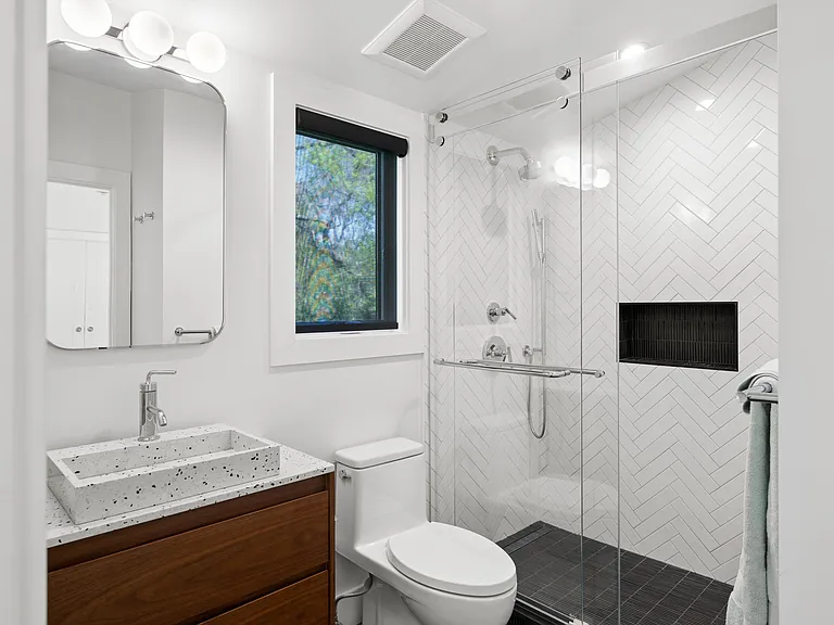 2406 Noyac Rd — Photo 20