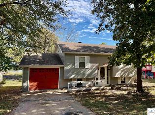 32270 Branch Ave, Warsaw, MO 65355