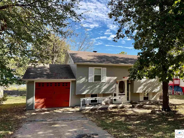32270 Branch Ave, Warsaw, MO 65355
