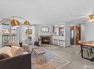 221 3rd Ave S APT 7, Edmonds, WA 98020