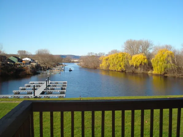 1335 Lauderdale Pl, Onalaska, WI 54650