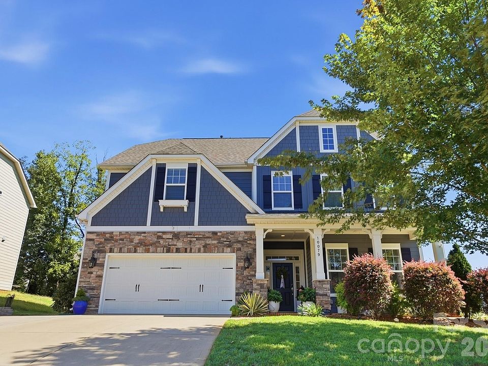 1st image of 10079 Fox Trotter Ln