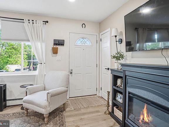 2nd image of 303 Radcliffe Rd