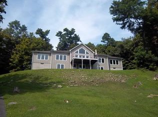 15 Elbow Ln, Lloyd, NY 12528