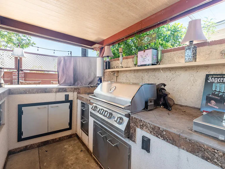 15724 Carfax Ave — Photo 33