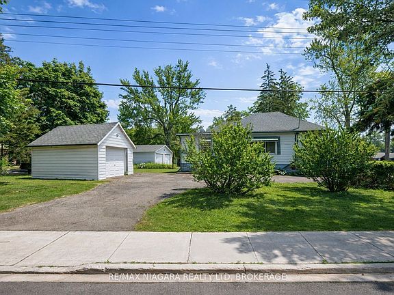 2nd image of 170 Thorold Rd