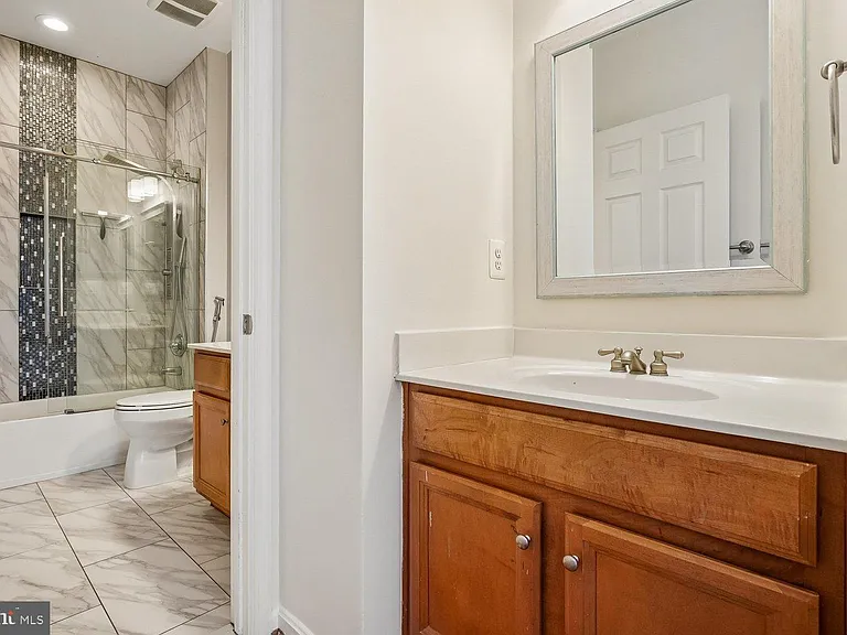 9059 Galvin Ln — Photo 48