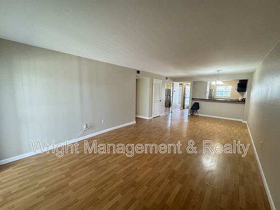 2nd image of 2625 State St Unit 590-1822