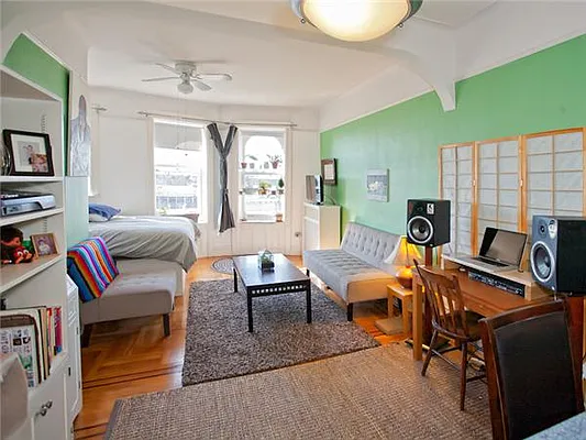 Sold by Avenue Sotheby's International Realty | media 6