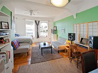 Sold by Avenue Sotheby's International Realty