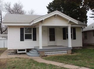 620 Brookside Dr, Hutchinson, KS 67501