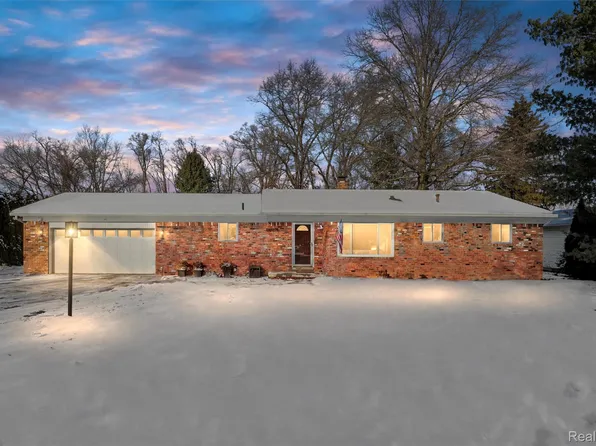 43220 Riggs Rd, Van Buren Township, MI 48111