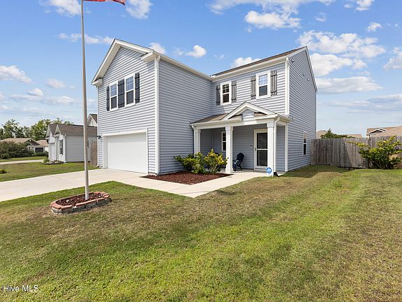 3rd image of 624 Avington Lane NE