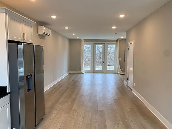 5th image of 1433 Stockyard Pl #1433