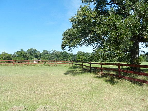 3rd image of 1000 Private Road 6079