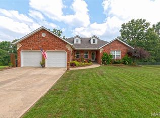110 Park Pl, Crocker, MO 65452