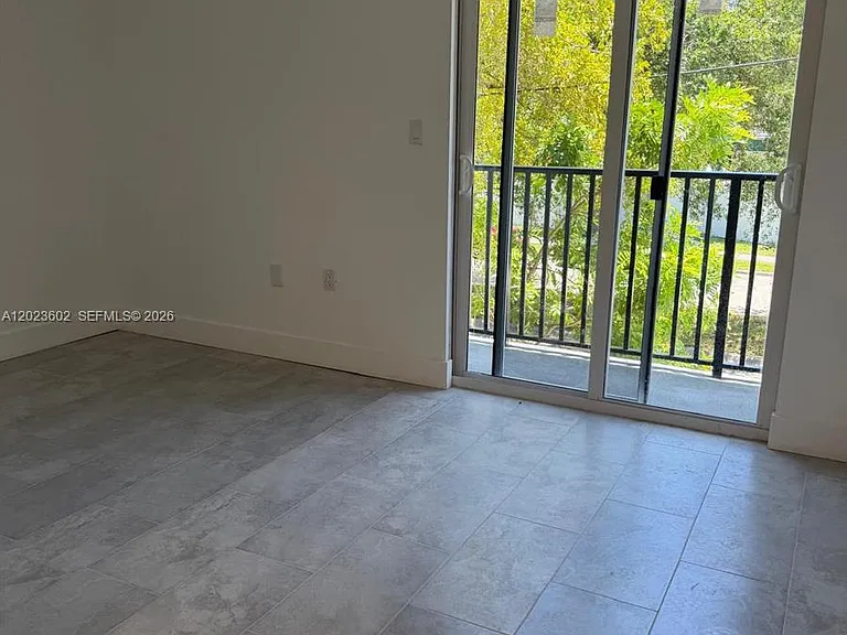 147 NW 59th St #306 — Photo 4