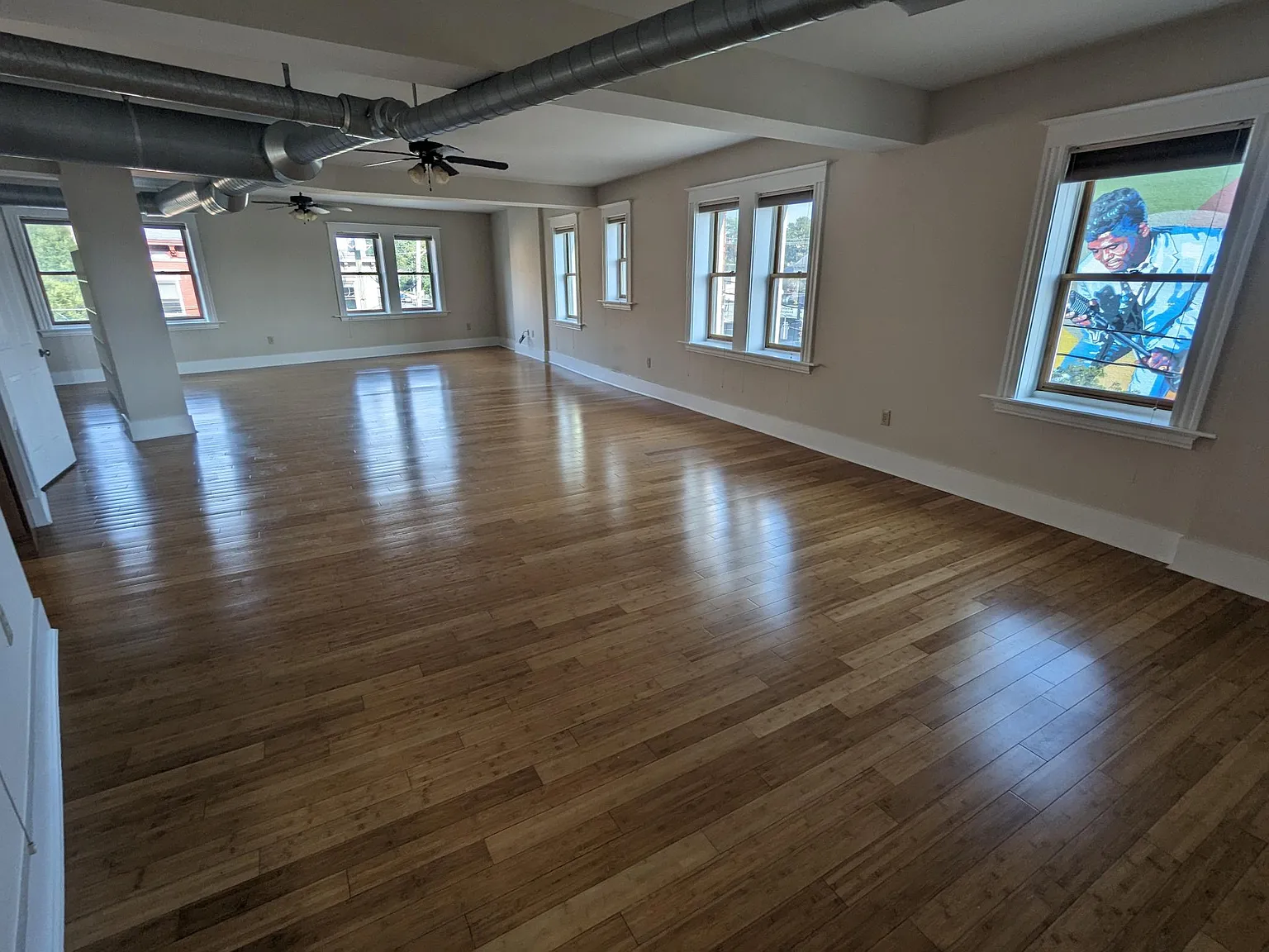 1601 Main St — Photo 1