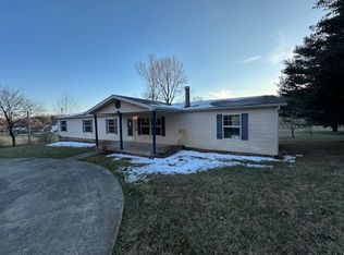 137 Lucas Pipeline Rd, Ruffs Dale, PA 15679