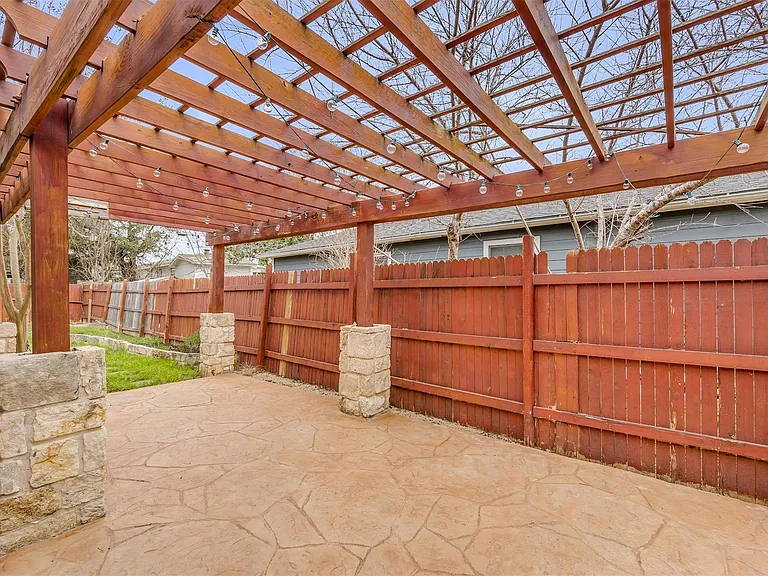 7004 Trendal Ln — Photo 3