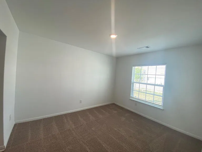 309 Riverdale Dr — Photo 7