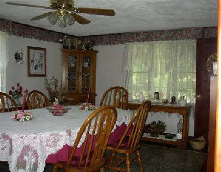 4th image of 578 SAWYER HOLLOW Road
