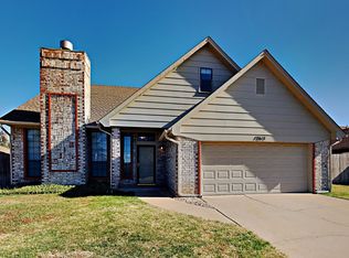 17612 Copper Creek Dr, Edmond, OK 73012