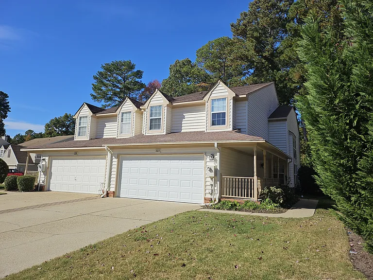 127 Brassie Dr — Photo 2