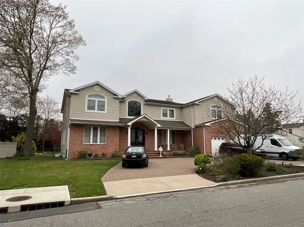 1006 Old Britton Road, North Bellmore, NY 11710