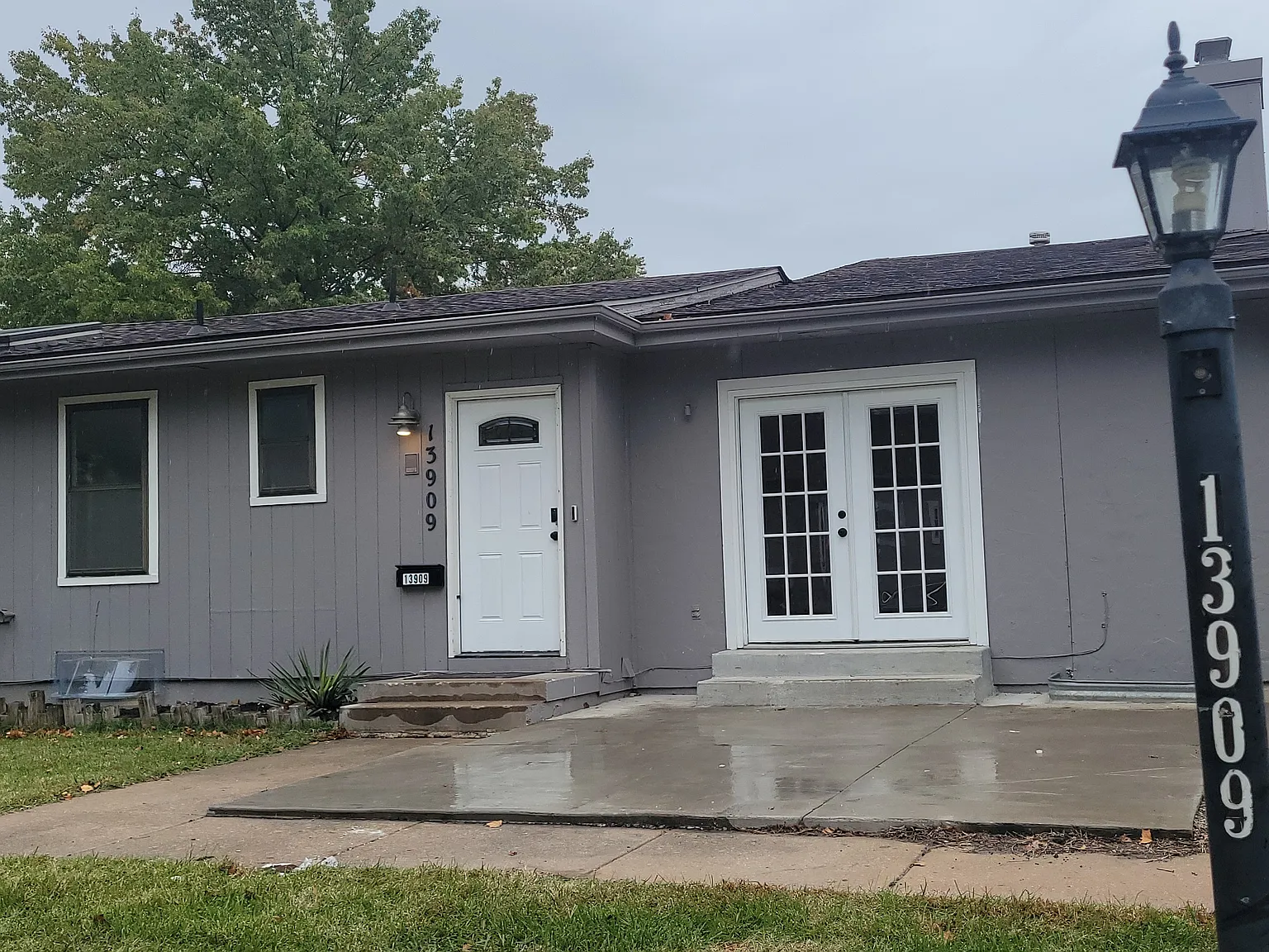 3 bed, 2256 sqft, $1,975 — Photo 1