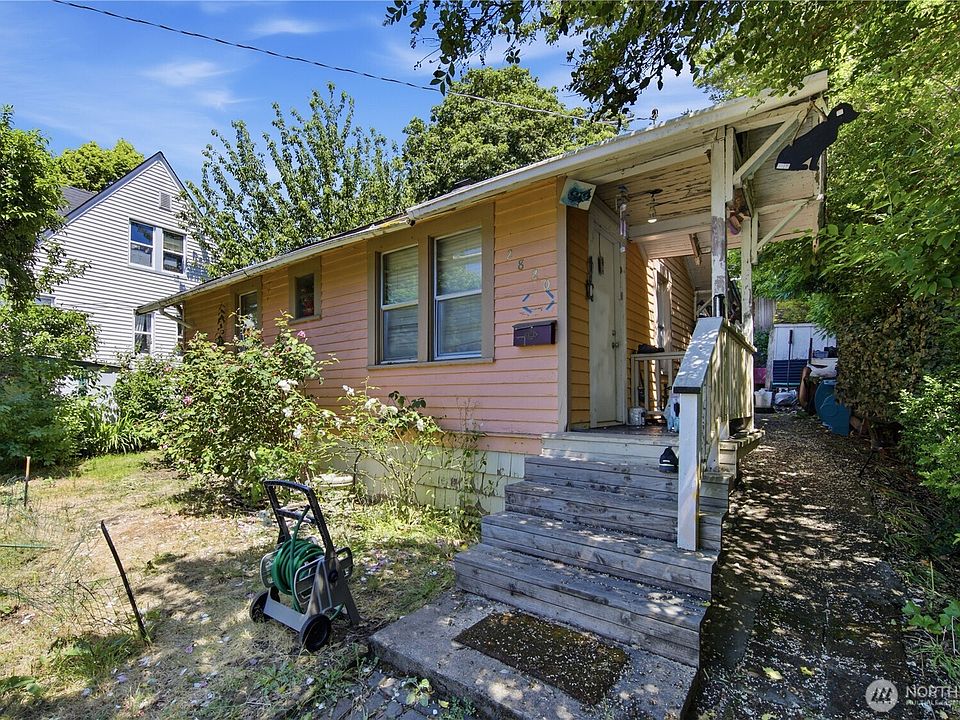 1st image of 2820 29th Avenue S