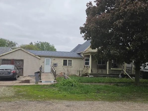 207 N Church St, Rossville, IL 60963