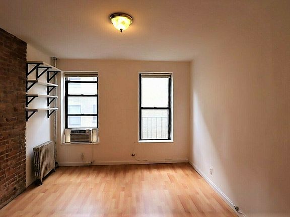 5th image of 426 W 45th St APT 3RE