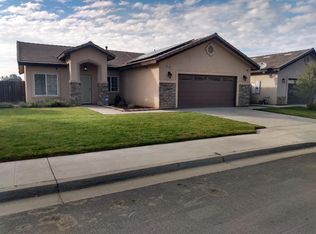 2163 N Carnegie Ave, Fresno, CA