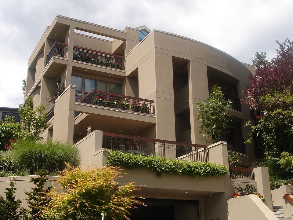 1st image of 4547 W Laurel Dr NE