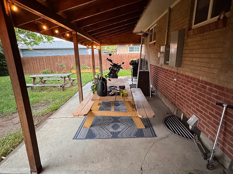 outdoor dining area