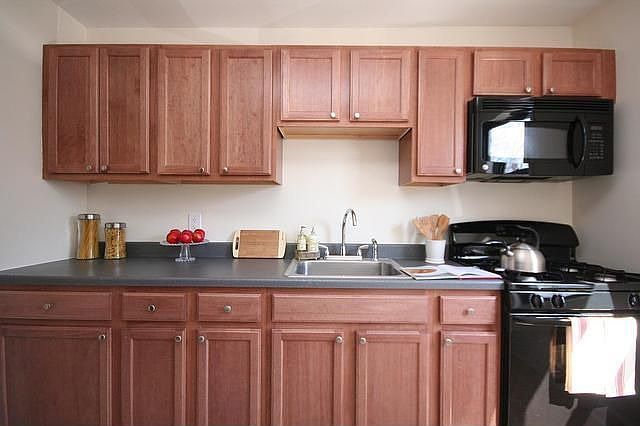 1st image of 200 Beacon Hill Dr APT 6A