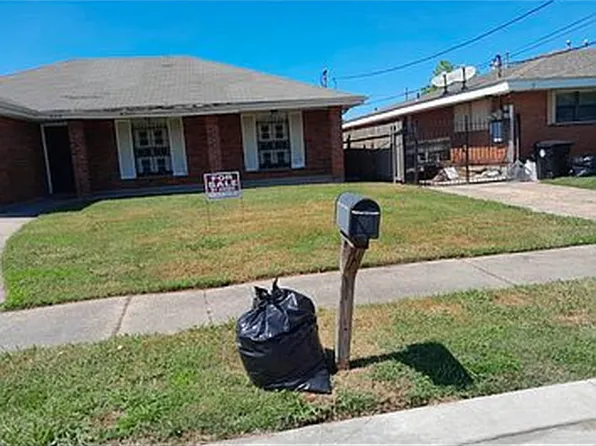 6219 Kuebel Dr, New Orleans, LA 70126