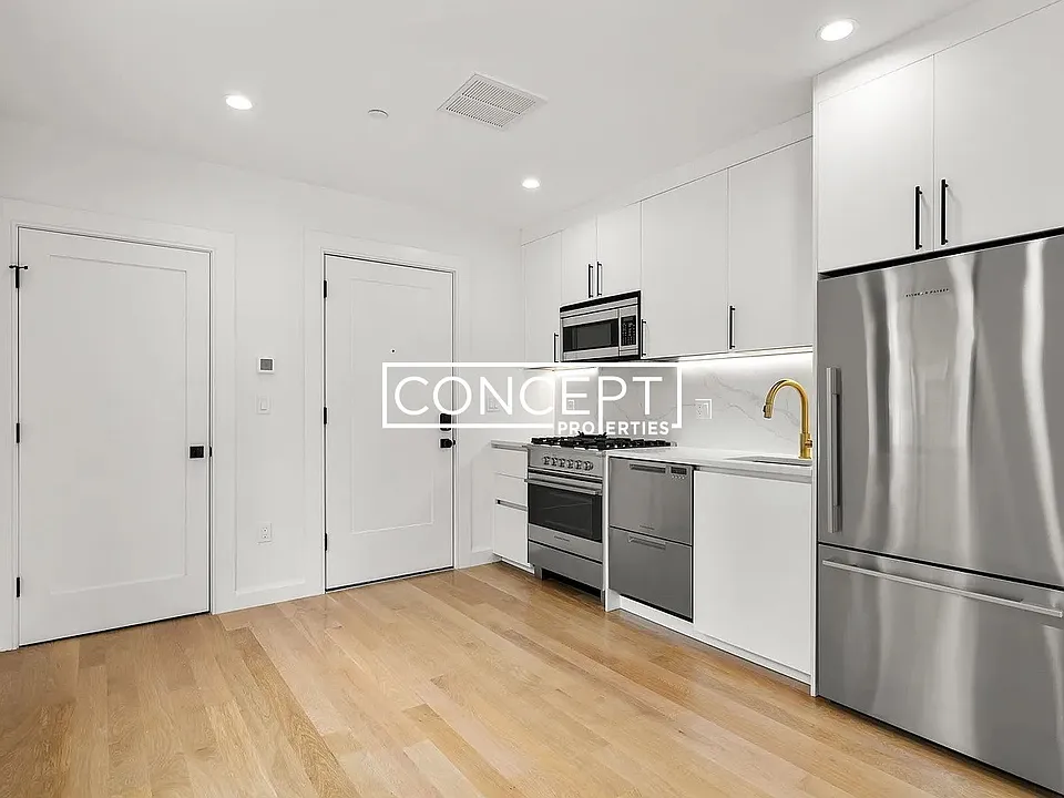 1618 Beacon St #3CP