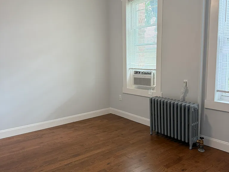433 52nd St #3 — Photo 7