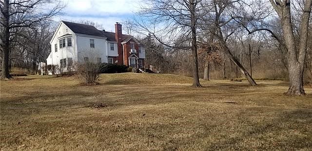 2nd image of 9200 Holmes Rd