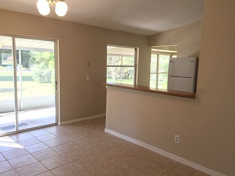 5th image of 6276 SE 41st Ct