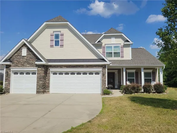 219 Cape Fear Dr, Whitsett, NC 27377