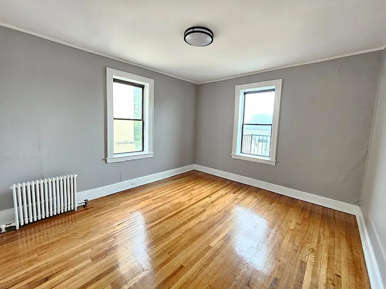 350 Elmora Ave #F — Photo 13