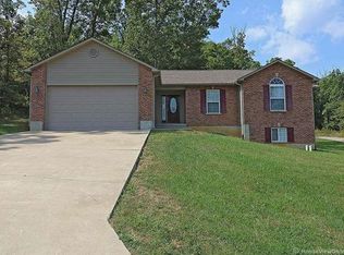 351 Moss Ln, Farmington, MO 63640
