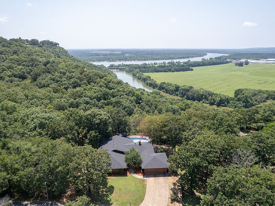 1st image of 1501 Azure Hills Dr