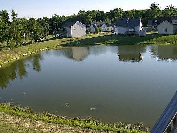 4th image of 285 Clear Lake Dr