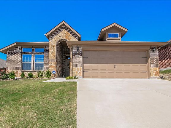 2nd image of 10836 Live Oak Creek Dr
