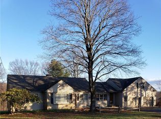 170 Ballfall Rd, Middletown, CT 06457